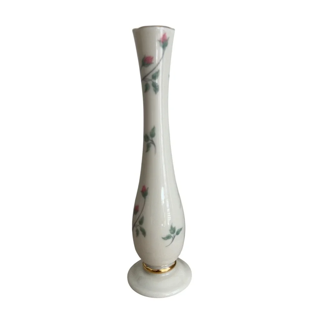 Lenox Rose Manor Bud Vase Ivory Colored Porcelain 24K‎ gold trim 7